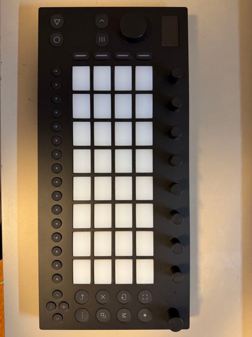 Ableton Move MIDIコントローラー ブラック Ableton Move MIDIコントローラー ブラック Ableton Move MIDI