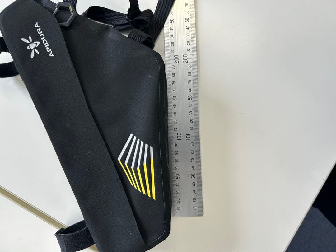 APIDURA フレームバック RACING FRAME PACK 2.4L