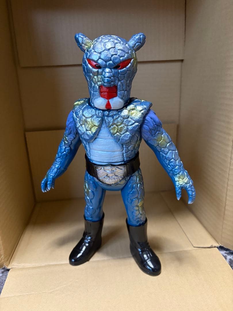 東映レトロソフビコレクション アルマジロング 東映レトロソフビコレクション メディコムトイ アルマジロング : 御宅