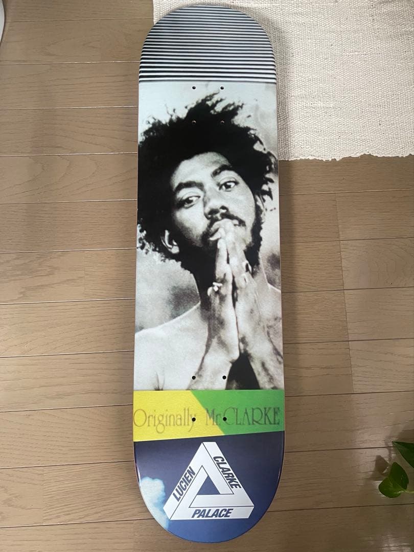 PALACE skateboards スケートボードデッキ　ジョニークラーク PALACE skateboards スケートボードデッキ ジョニークラーク スケボー