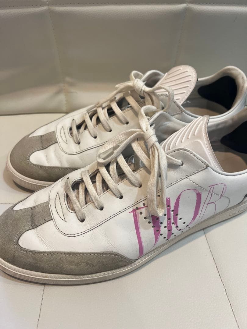 Dior ホワイト スニーカー　42 DIOR スニーカー B27 ロートップ ホワイト ギャラクシーレザー (Dior