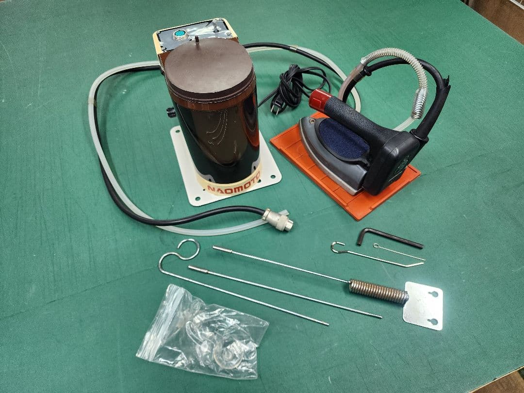 中古　ナオモト　アイロン 　HYS-410P　お掃除金具セット付き 楽天市場】ハイスチームアイロン（滴下式ポンプタイプアイロン）HYS