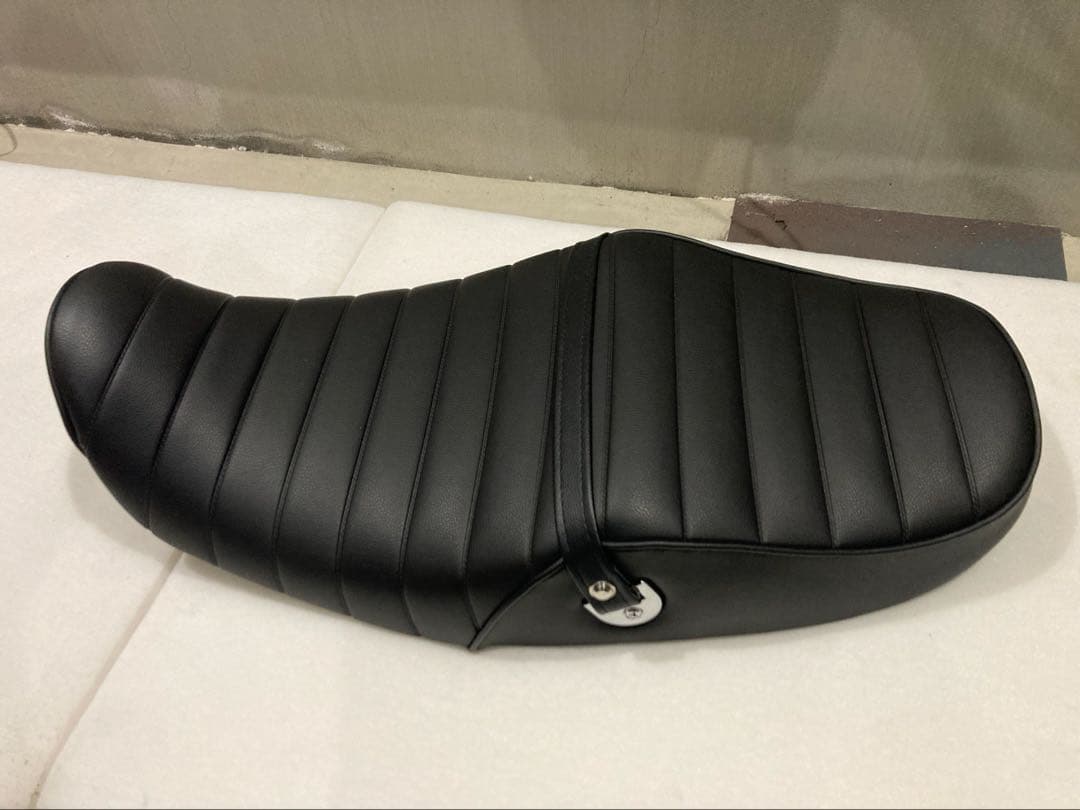 PMC ARCHI Z900RS タックロール　ローシート　ベルト付　足付改善 PMC 在庫有り 当日発送 ARCHI PMC Kawasaki Z900RS シートASSY タック