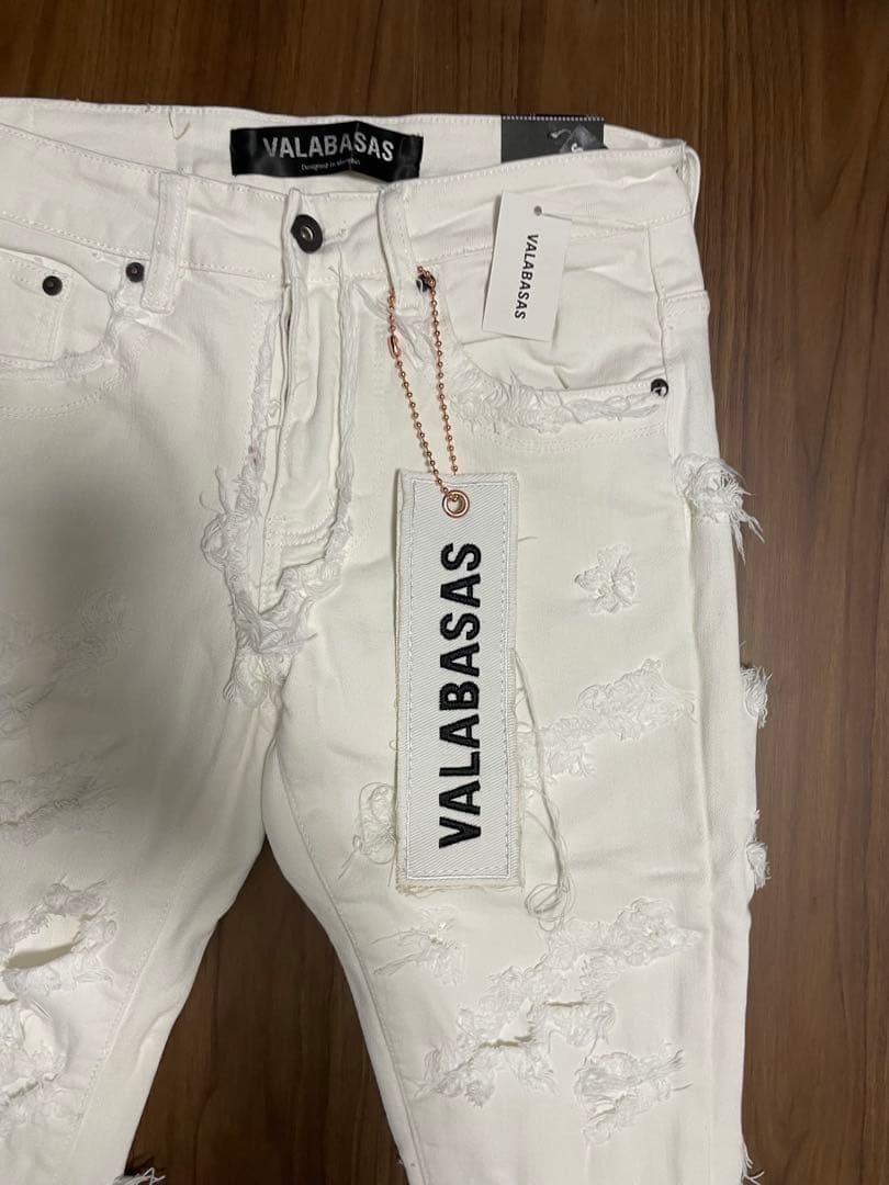 VALABASAS フレアデニム クラッシュ ホワイト サイズ30 新品 - メルカリ