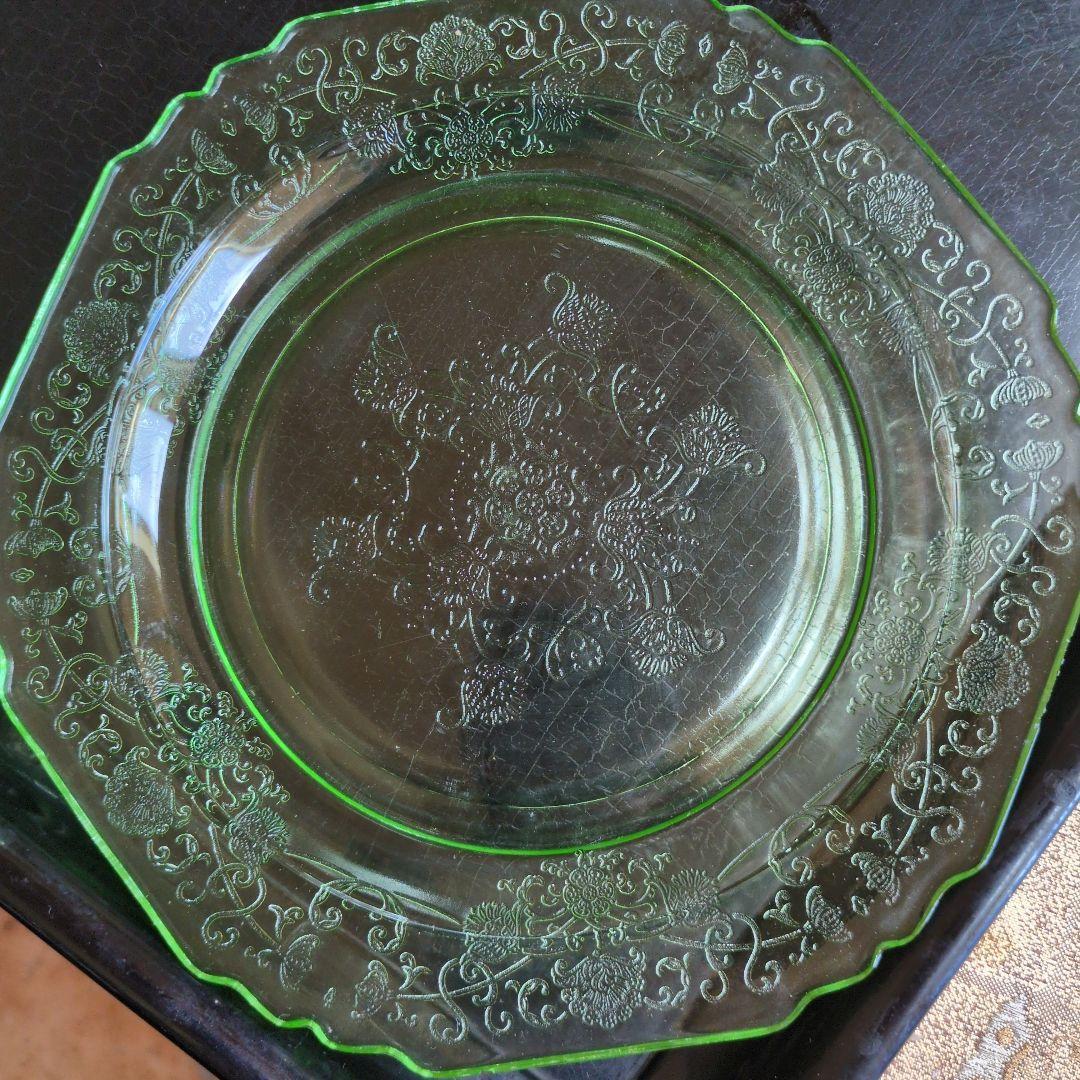 ヘーゼルアトラス ウランガラス フローレンス ディプレッションガラス