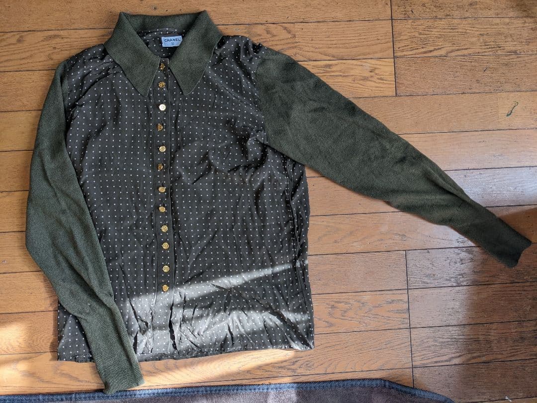 CHANEL オリーブグリーン ドット柄 シャツ ゴールドボタン ZARA TIMELESS - チェック柄シャツ - ミディアムグリーン | ZARA Japan