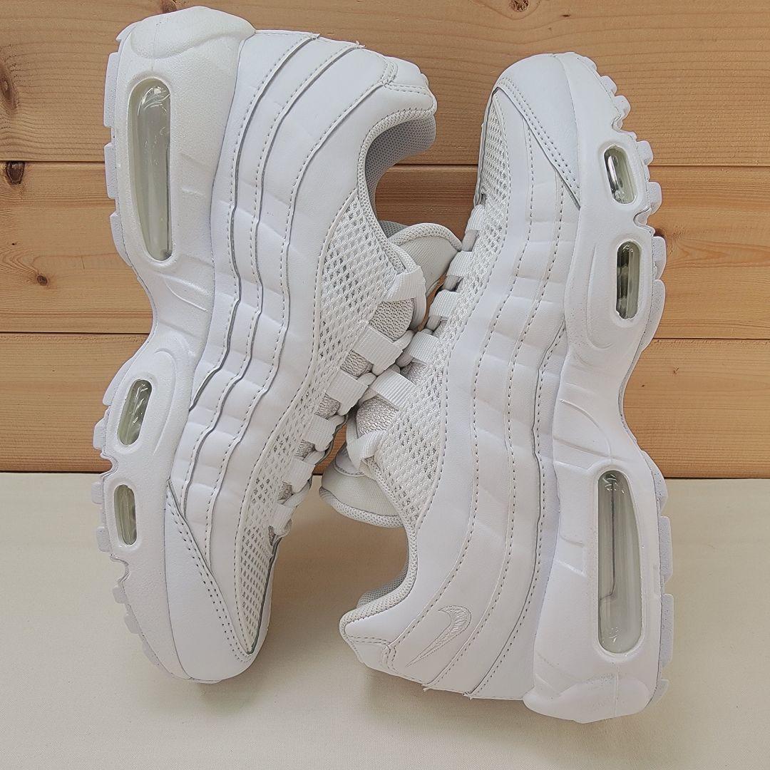 ナイキ WMNS エアマックス 95 ネクストネイチャー \"白\" 24.5㎝