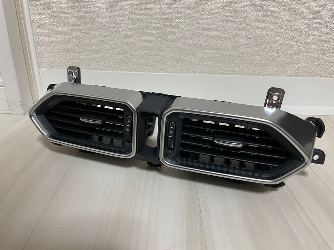 【純正部品】 CX-8 エアコン ベンチレーターパネル　中古 CX-5流用可 純正部品】 CX-8 エアコン ベンチレーターパネル 中古 CX-5流用可 純正
