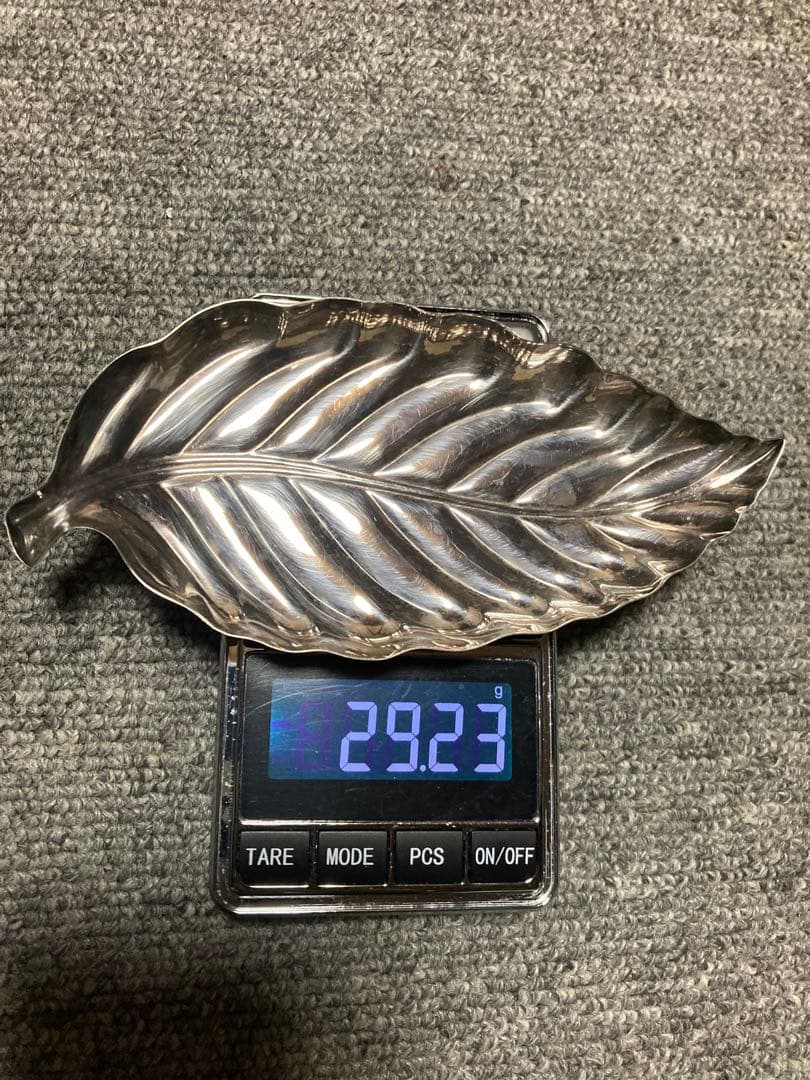 大阪淀屋橋 尚美堂⭐︎銀製未使用葉っぱ型皿 29.23g