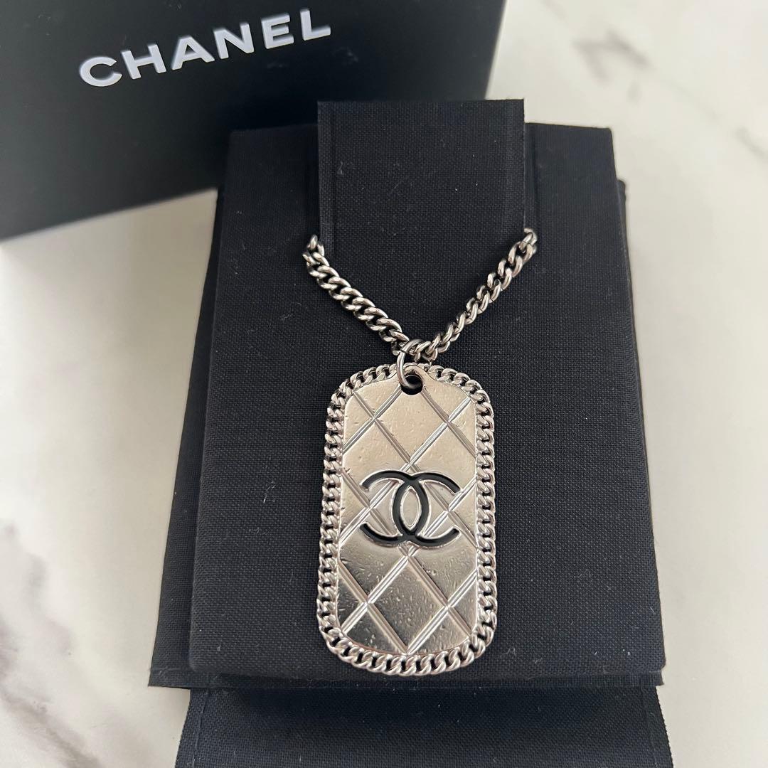 CHANEL ロングネックレス　シルバー　ヴィンテージ CHANEL（シャネル） ヴィンテージ ロング ネックレス メタル フェイク