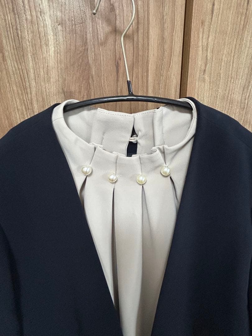 インタープラネットウィングス ネイビー パンツスーツ （ブラウスも