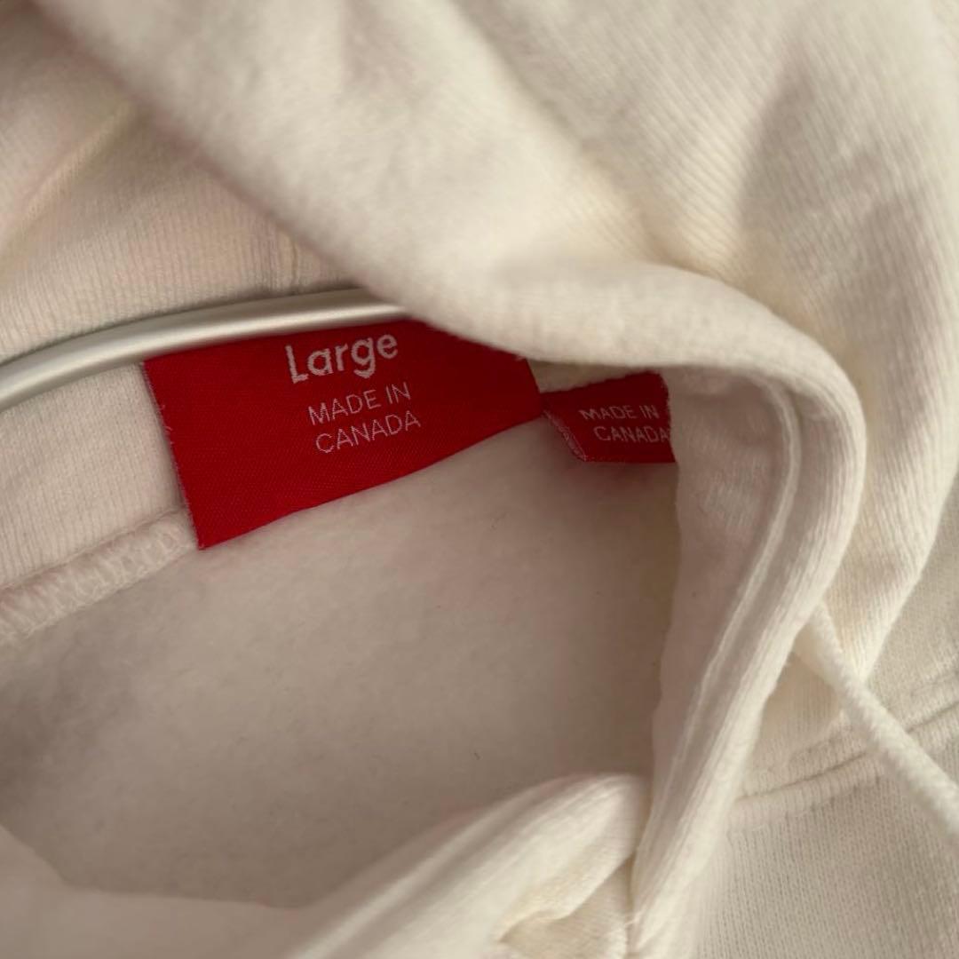 シュプリームSUPREMEビッグロゴフードパーカ ANTIHERO Dog L - メルカリ