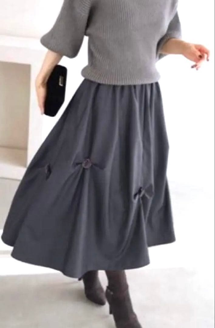 french pave cawaii グレー フレアスカート フラワーモチーフ - メルカリ