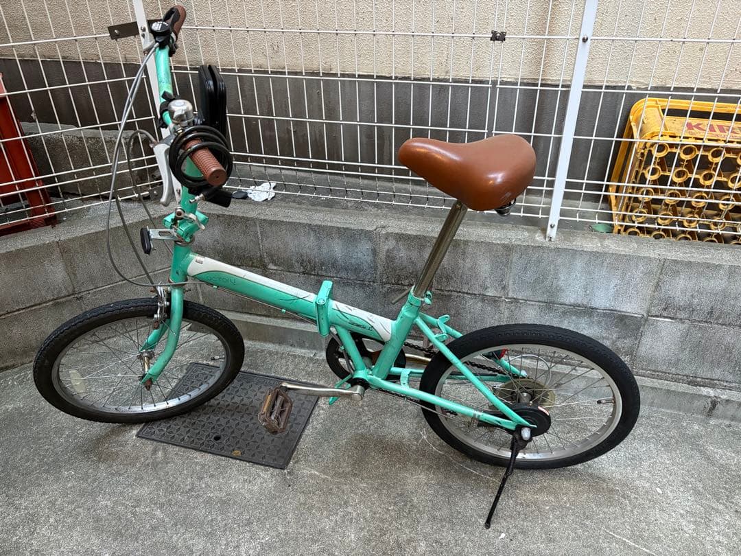 大阪市北区引き取り限定】折りたたみ自転車 - メルカリ