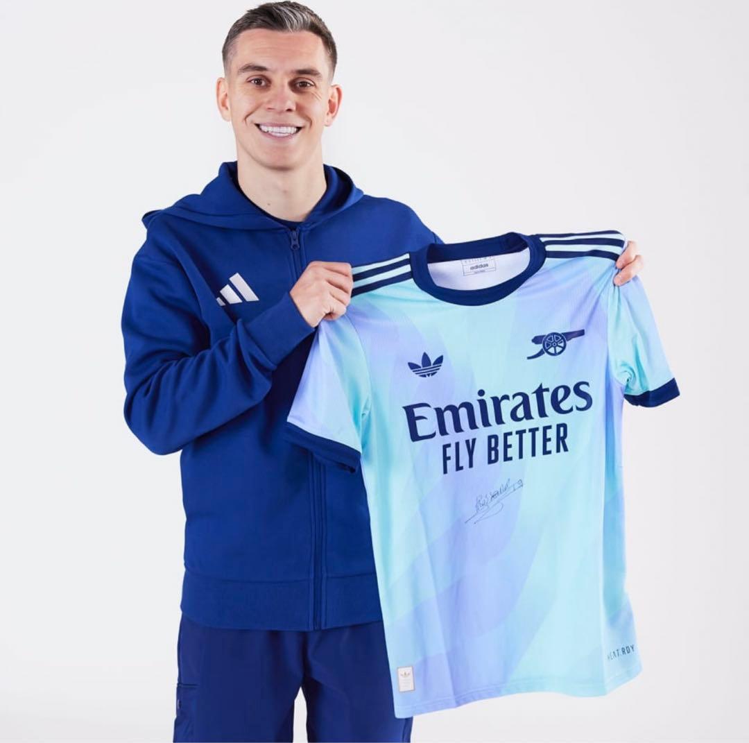 アディダス アーセナル レアンドロ・トロサール　サイン　ベルギー代表 アーセナル 24-25 ホーム 半袖 ユニフォーム No.19 トロサール【adidas