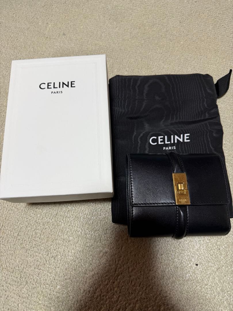 Celine 黒 レザー 三つ折り財布　使用済み CELINE（セリーヌ） 三つ折り財布 レザー ブラック : JJコレクション