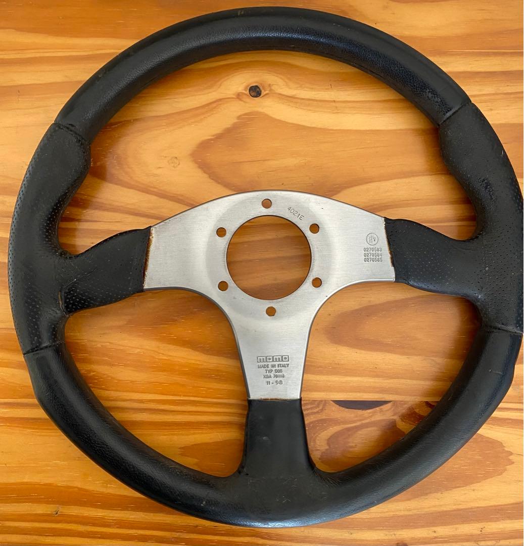 MOMO ステアリング（TYP D35) - メルカリ