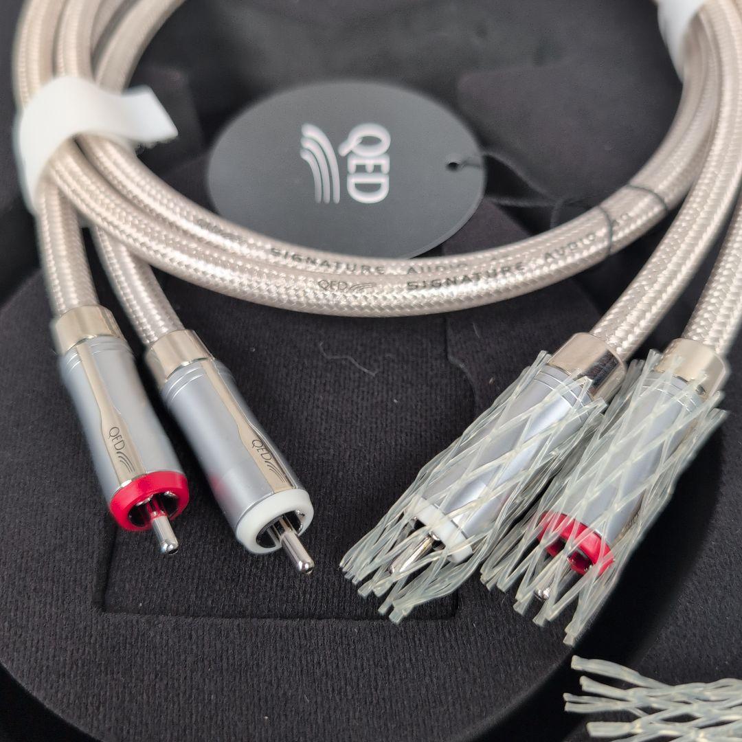 QED SIGNATURE AUDIO 40 1.0m RCAケーブル２本