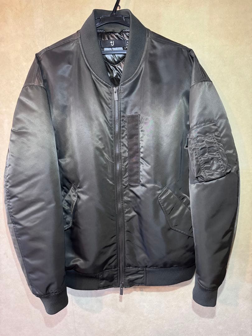 UNIQLO+J ハイブリッドダウンオーバーサイズMA-1 グレー 2021 ユニクロ公式 | ハイブリッドダウンオーバーサイズMA－1