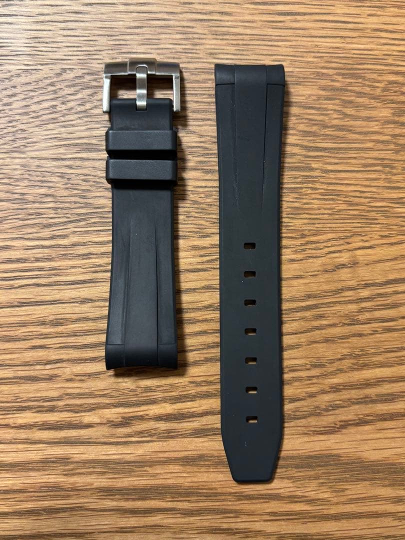 【スイス製】定価3.6万ROLEX デイトナ用 　RUBBER B 【尾錠付】 スイス製】定価3.6万ROLEX デイトナ用 RUBBER B 【尾錠付】 - メルカリ