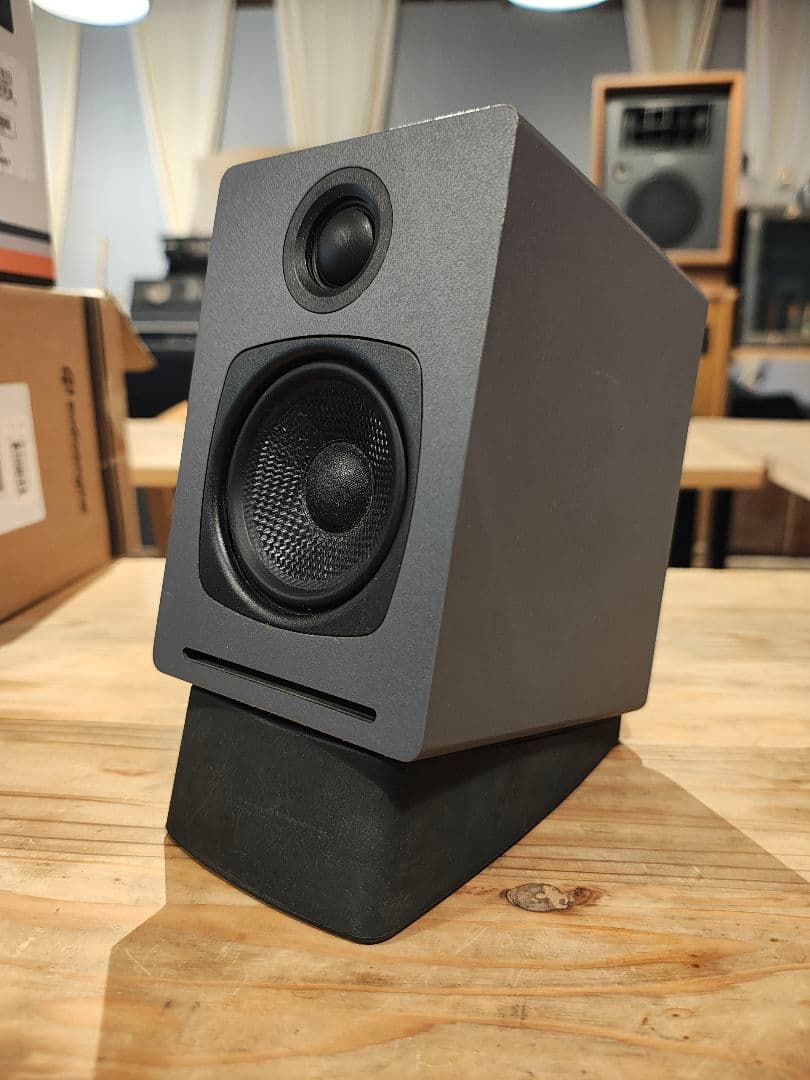 美品✦Audioengine A1 スピーカー 純正台座セット - メルカリ