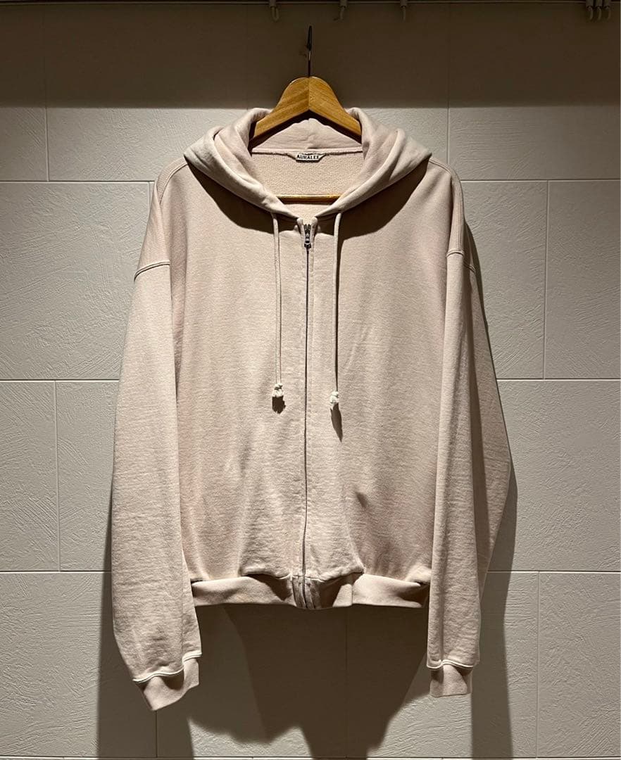 AURALEE オーラリーフルジップパーカー - メルカリ