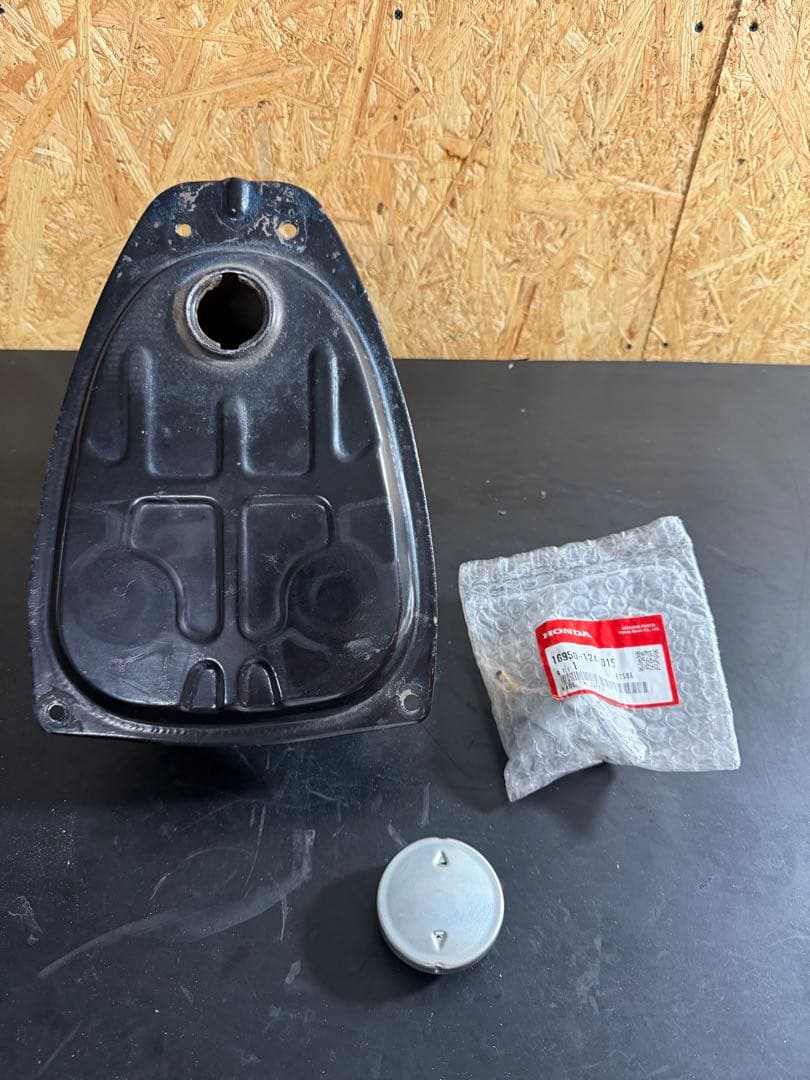 シャリー　純正タンク　新品コック　新品キャップ Amazon | ミニモト ホンダ純正シャリィ燃料キャップ 【ポスト投函便