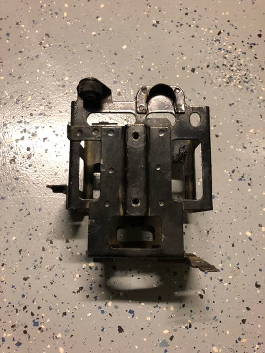 カワサキ　Z2 純正バッテリーケース カワサキ z2（バイク用 バッテリーケース）｜バッテリー｜バイク | 車