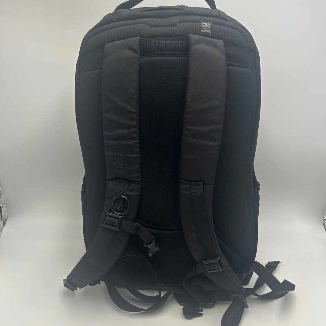 極美品 希少 廃盤品 アークテリクス mantis 32 Black リュック - メルカリ