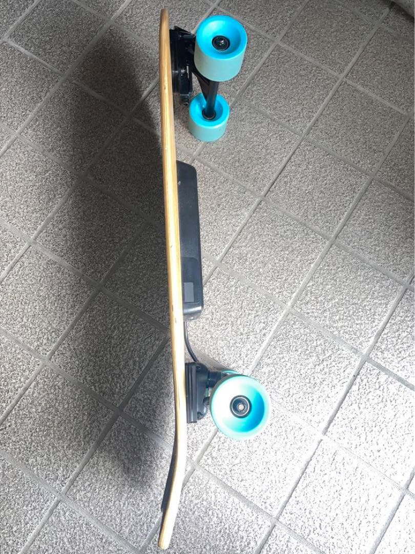 Bmove Surf 電動サーフスケート 新型高性能 充電器付き