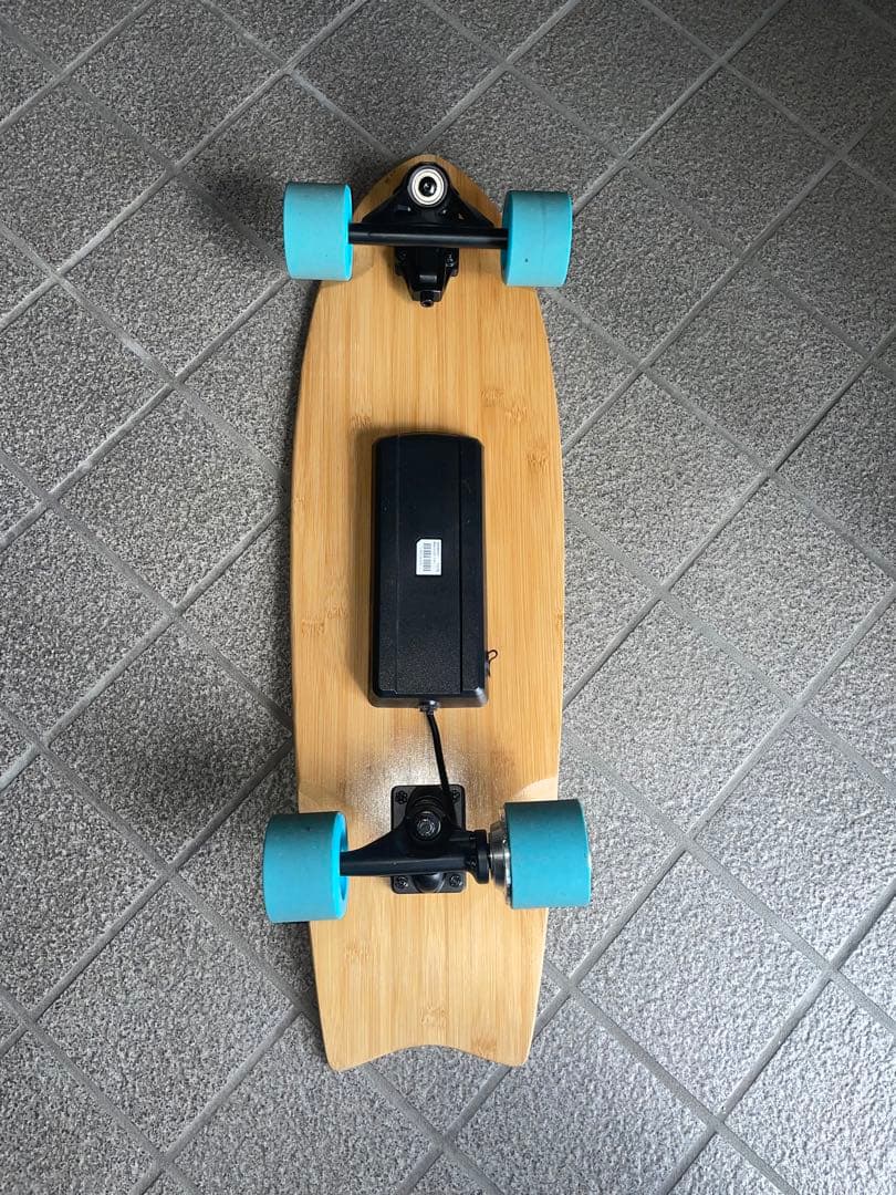 Bmove Surf 電動サーフスケート 新型高性能 充電器付き