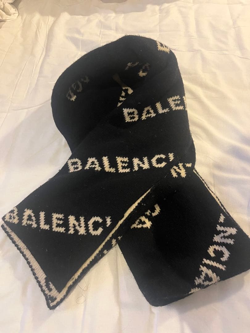 BALENCIAGA マフラー ブラック ホワイト バレンシアガ BALENCIAGA BALENCIAGA マフラー 530047 420B0 ウール