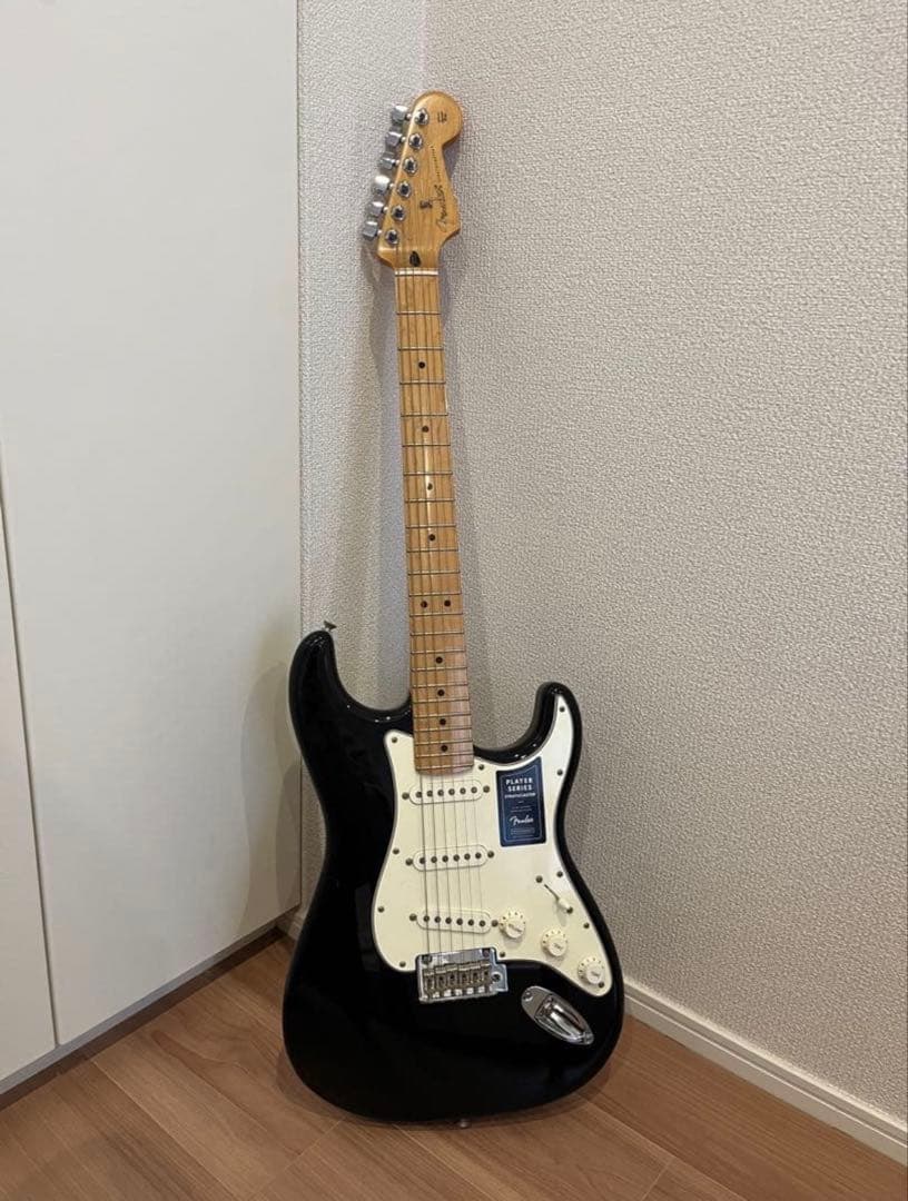 え*む様 Fender Player Series ブラックエレキギター Fender / Player II Stratocaster Maple Fingerboard Black フェンダー