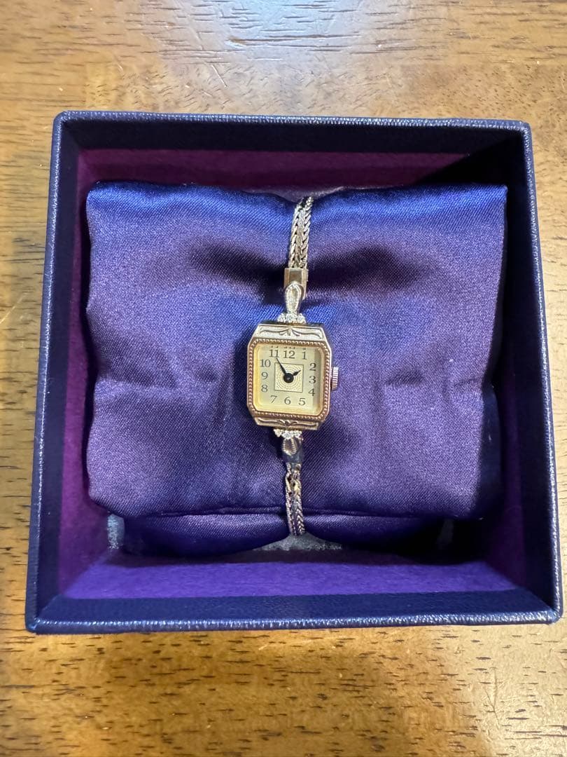 アガットクラシック　agete CLASSIC時計 agete】アガット『クラシック スクエア ブレスレットウォッチ ダイヤ