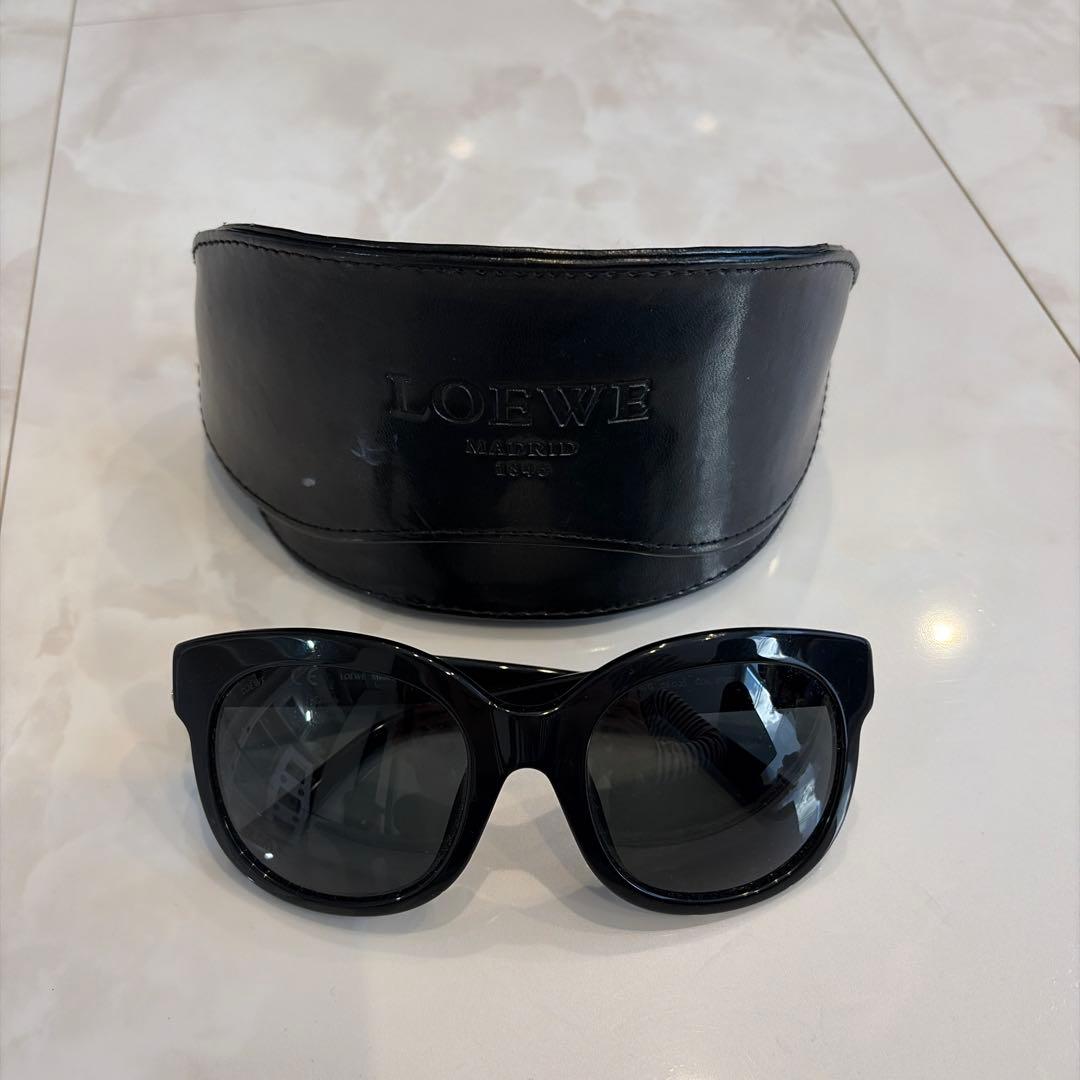 LOEWE ブラック サングラス ケース付き ロエベ LOEWE サングラス レディース メンズ （ブラック