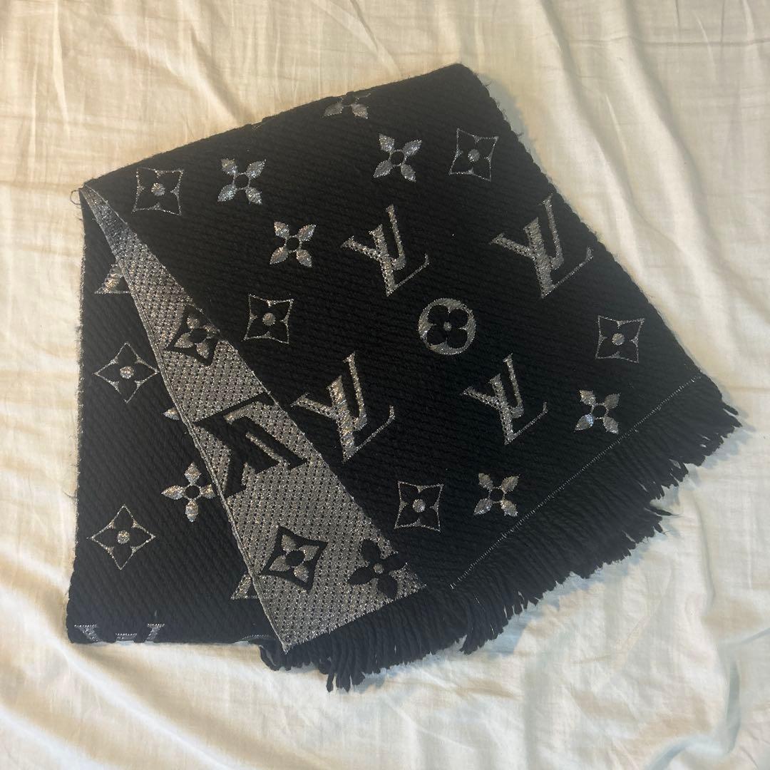 LOUIS VUITTON リバーシブルマフラー 限定 即納 LV マフラーモノグラムリバース リバーシブル ミンク (Louis