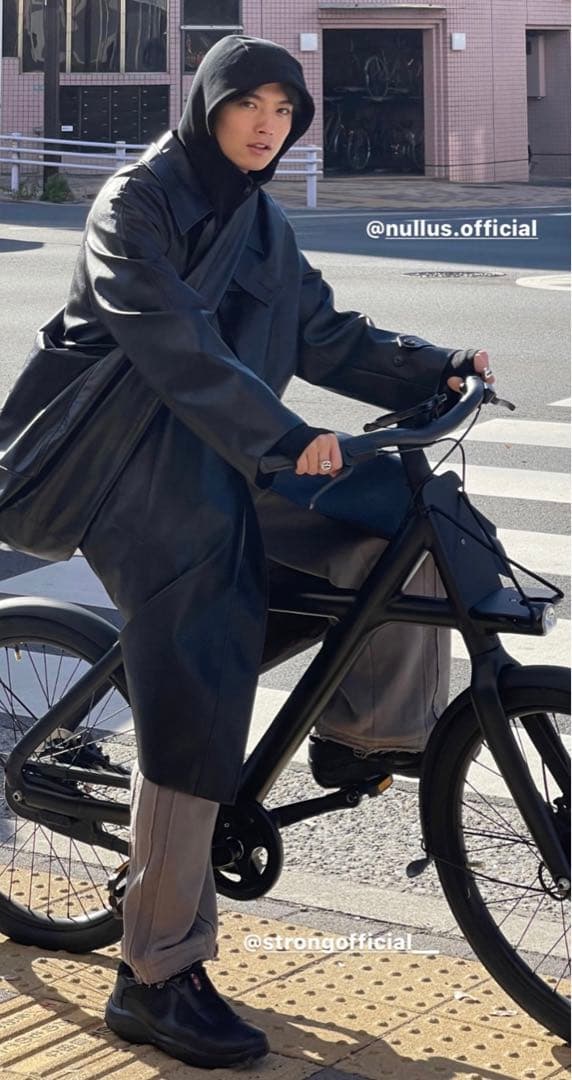 SHOULDER BAG 深水光太着用 OURS - メルカリ