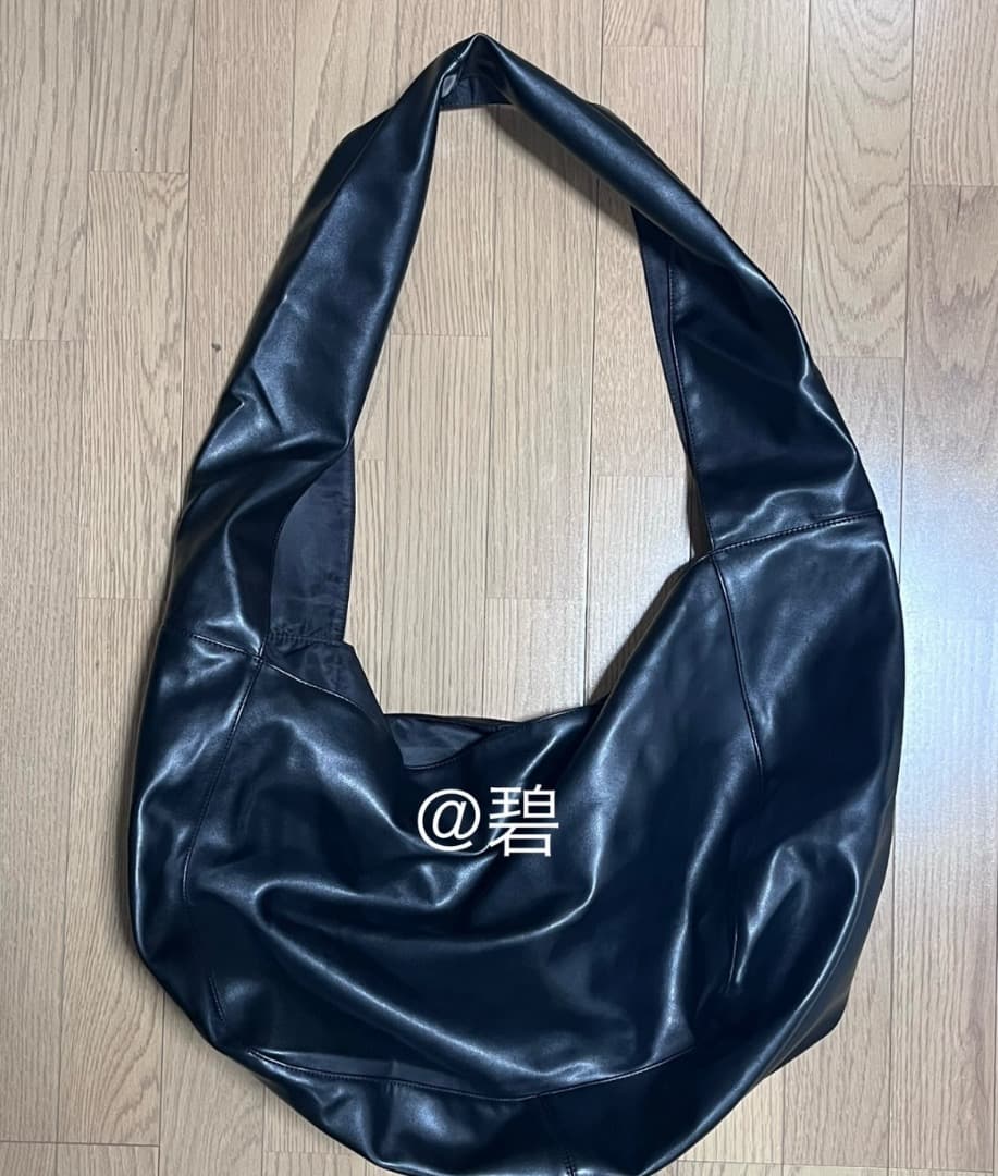 SHOULDER BAG 深水光太着用 OURS - メルカリ