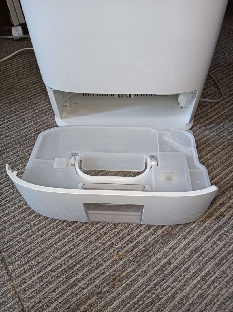 八5147【Panasonic】2018年製 衣類乾燥除湿機 F-YZR60