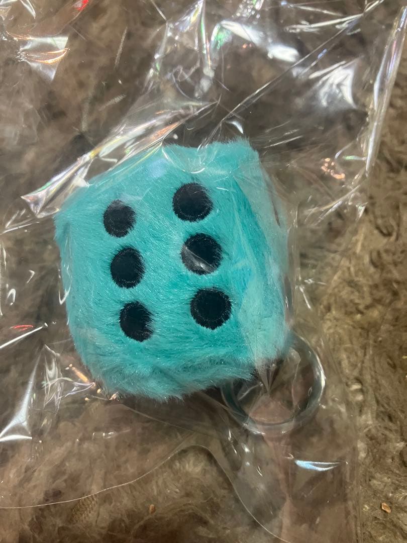 STUSSY FUZZY DICE KEYCHAIN キーホルダー ‼️ブルー - メルカリ