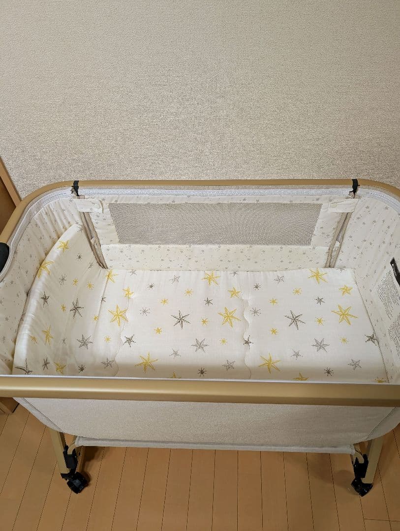 美品】HZDMJベビーベッド ベージュ たまひよごろ寝マット・メリー付き