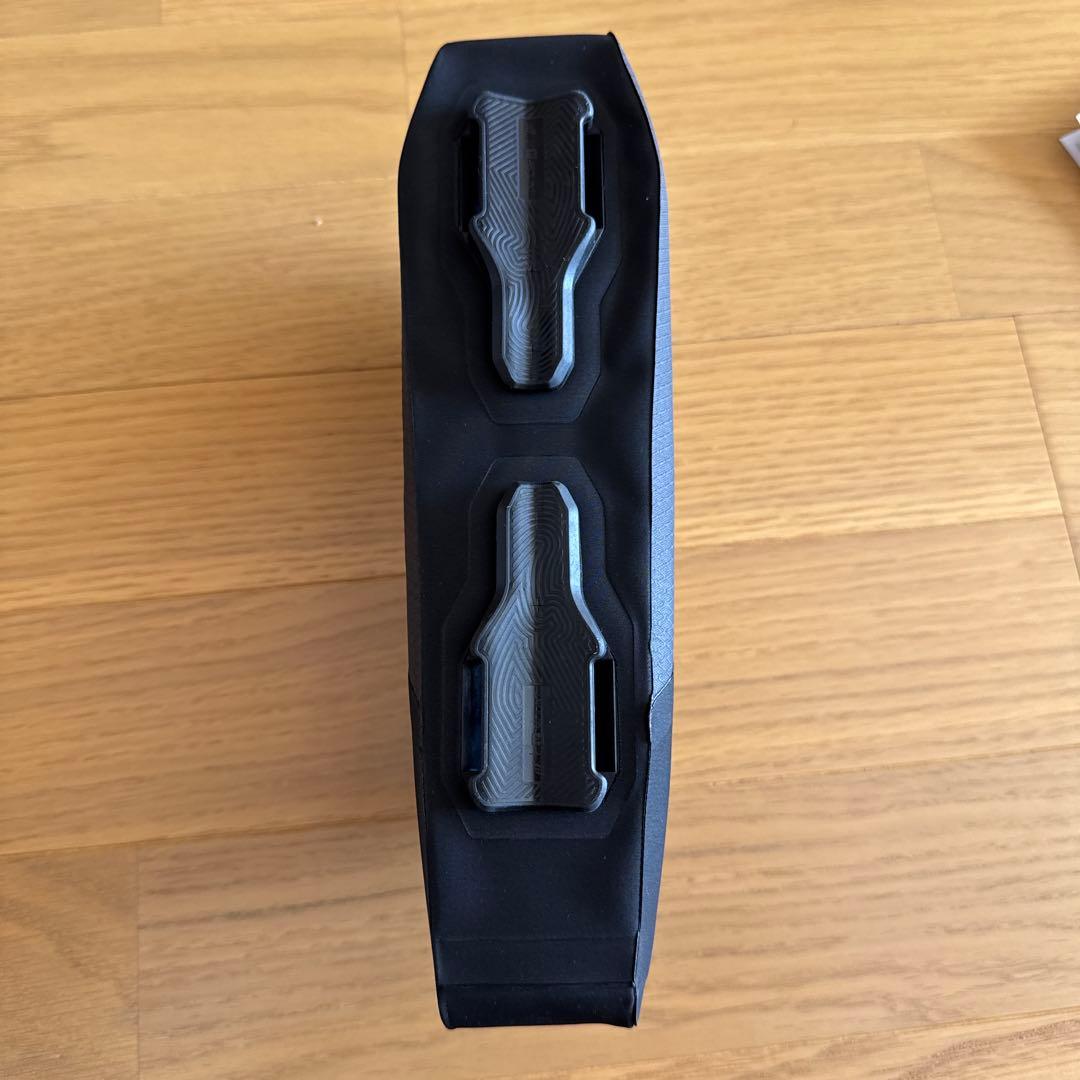 アクセサリー Tailfin Top Tube Bag Zip 1.1L