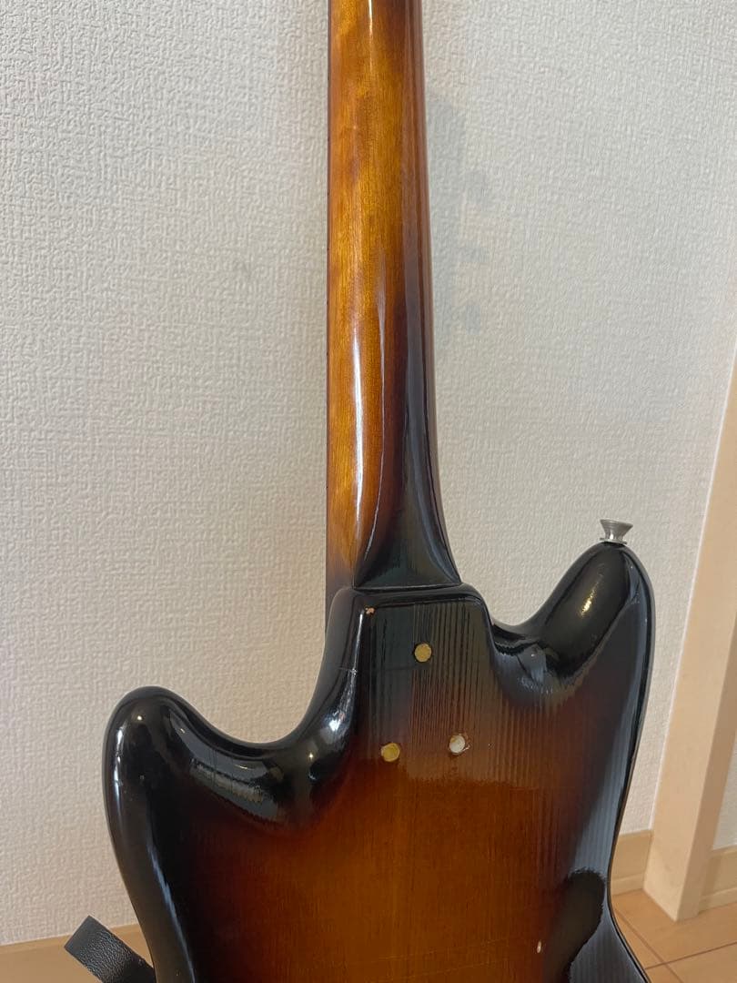 傍に置きたいミニギター melody maker? mustang?サンバースト - メルカリ