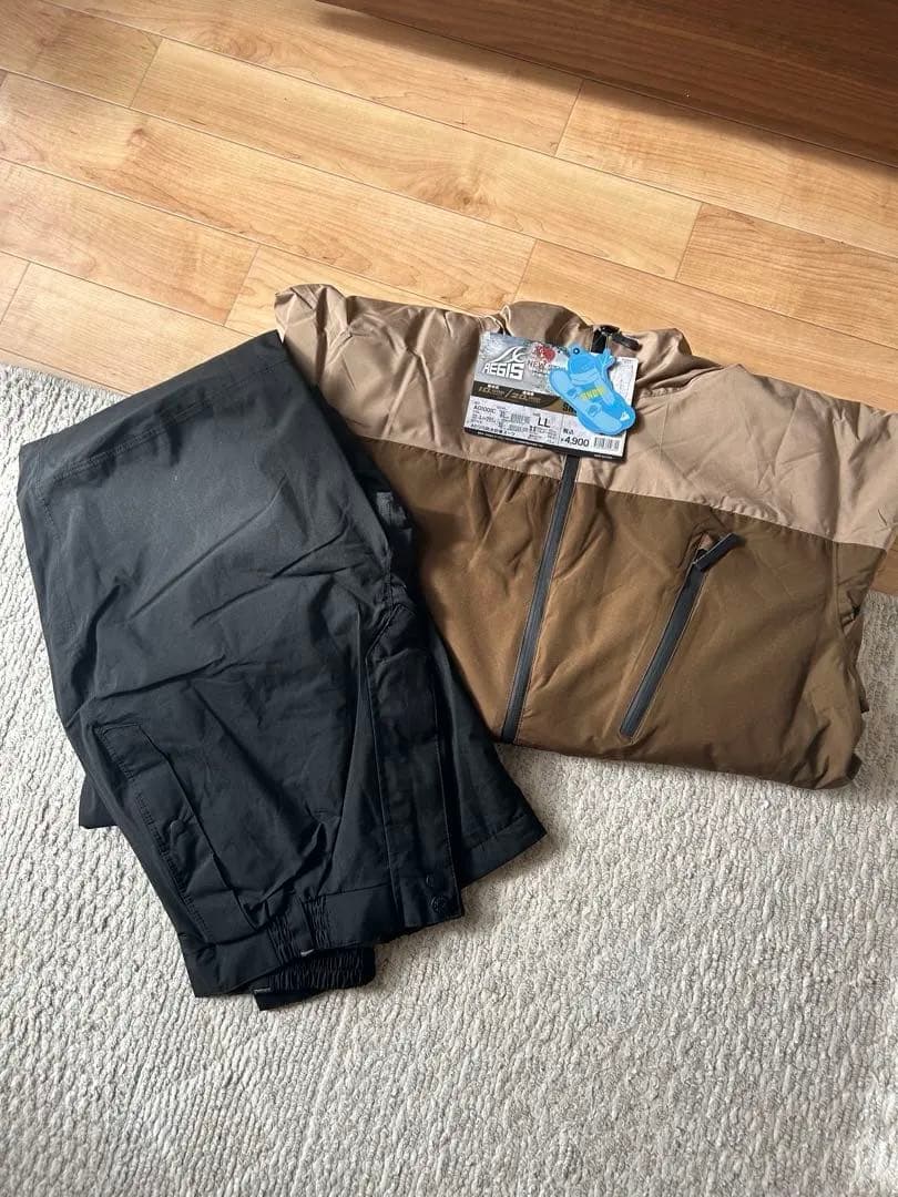 即発送可】ワークマン防水防寒スーツ スノーブラウンLL（身長175〜185