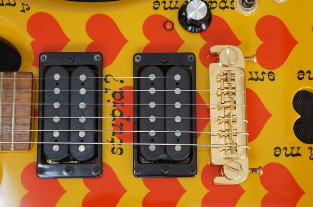 hide イエローハート Jr YH-JR Burny アンプ内蔵 ミニギター - メルカリ