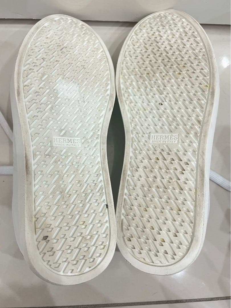 招き猫様専用】HERMES スニーカー レザー FR201459ZH 40 - メルカリ