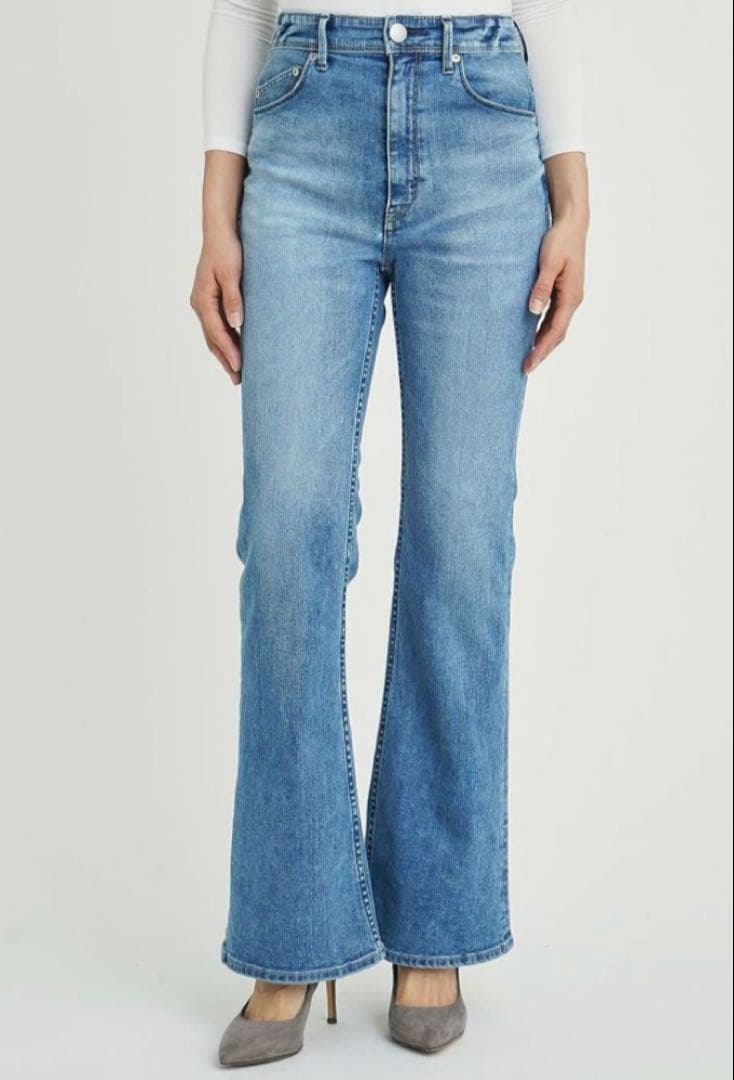 ヤヌーク　ブーツカット　サイズ24 YANUK(ヤヌーク)｜ブーツカット/ユーズドブラック の通販｜ELLESHOP