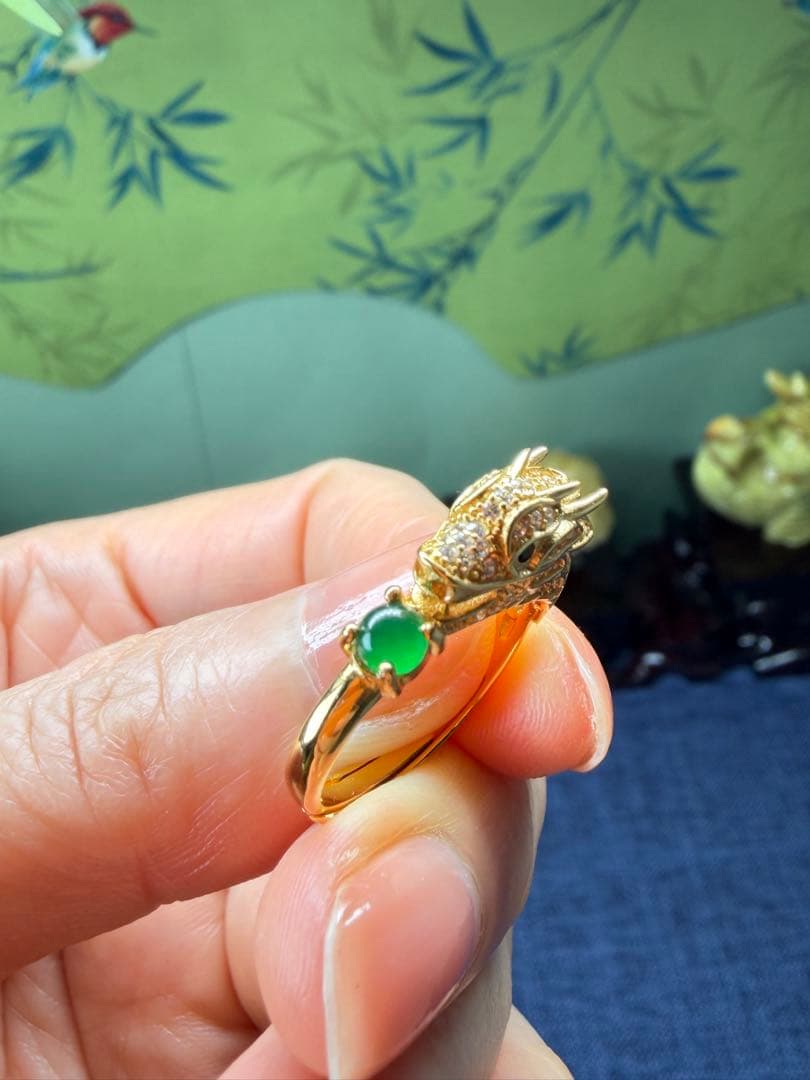 OneMall provides Mercari products: リアル❣️天然本翡翠 ロウカン質