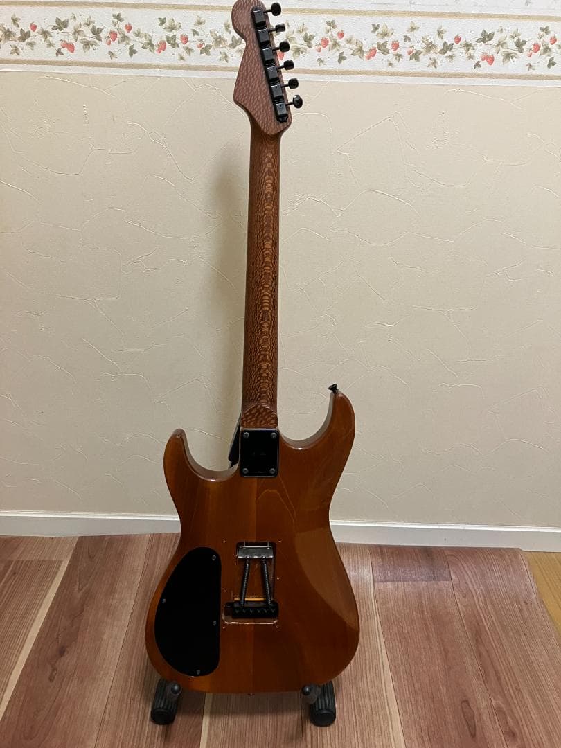 Moonストラトタイプ パーフェロウ バルトリーニ - メルカリ