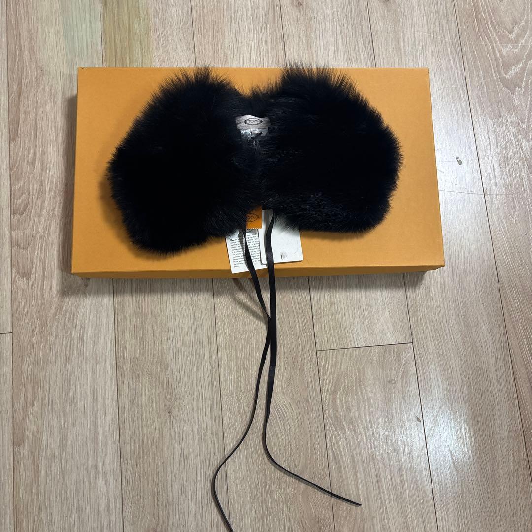 トッズ　フォックスファー　襟　マフラー　ティペット　ブラック　TOD'S 爆買 ファー マフラー 日本製 SAGA フォックス ファーコート カラー